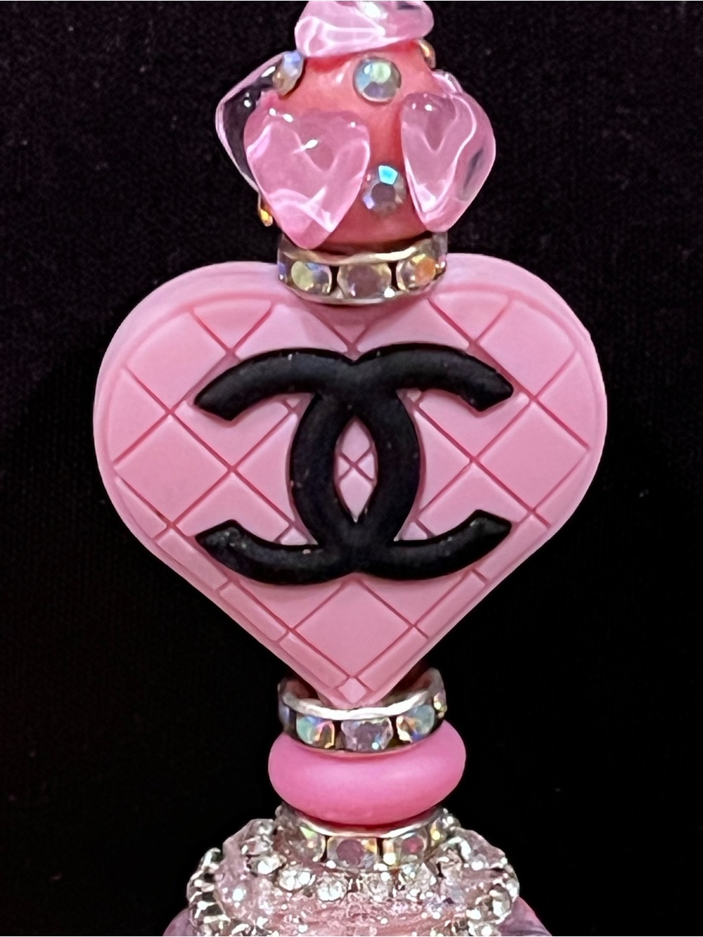 Chanel Pink Heart Logo silicone focal fancy Beaded pen - Picture 2 of 10